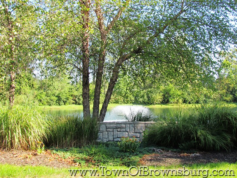 Thornburg, Brownsburg, IN: Pond Fountain